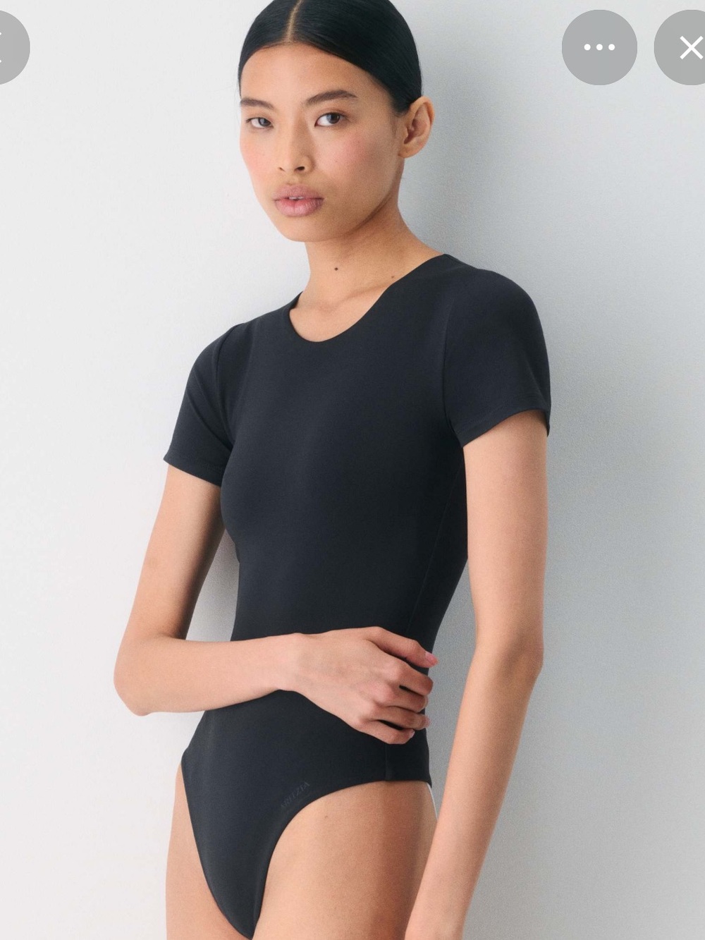 Aritzia Babaton Black Short Sleeve Crew Neck Bodysuit – Size M